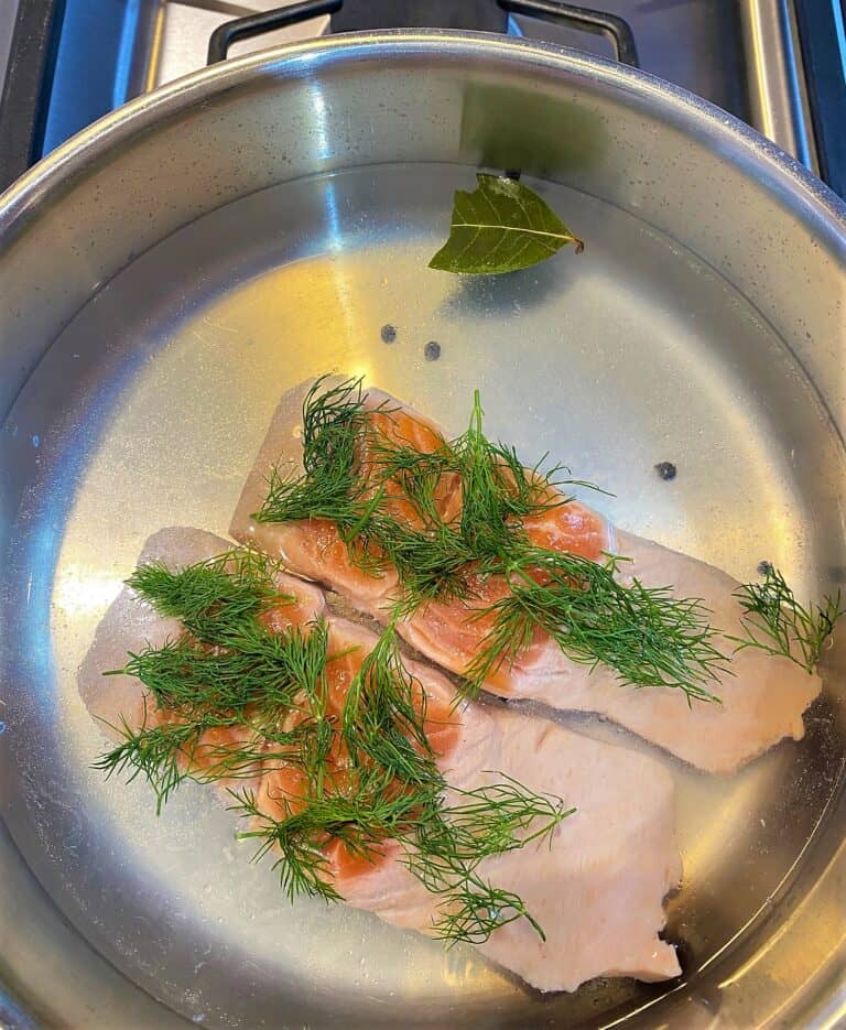 Poached salmon fillets with dill and lemon 🐟 Food Hall by Jani