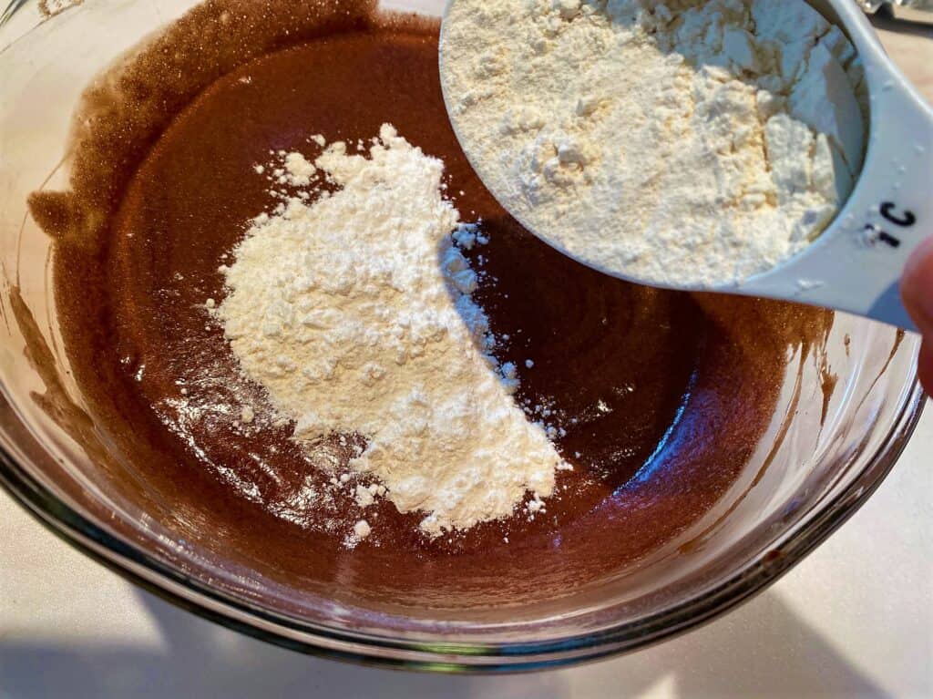 Adding flour to chocolate carb-conscious erythritol brownie base