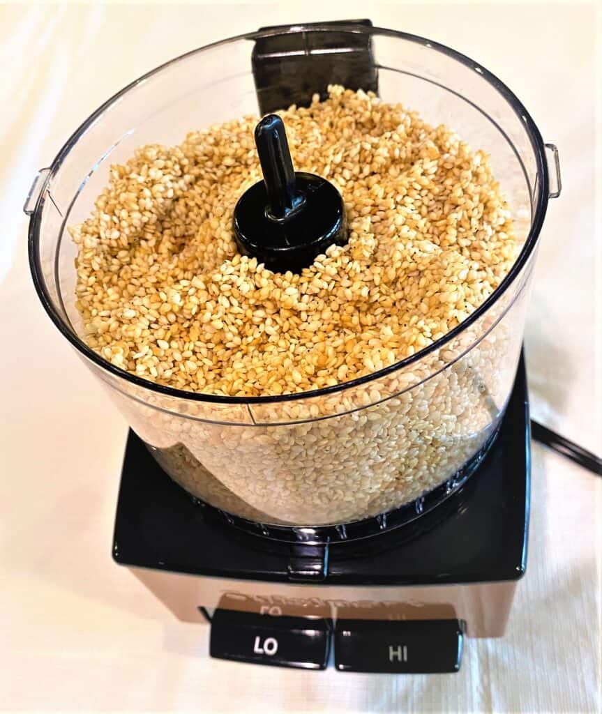 sesame seeds in mini processor for tahini